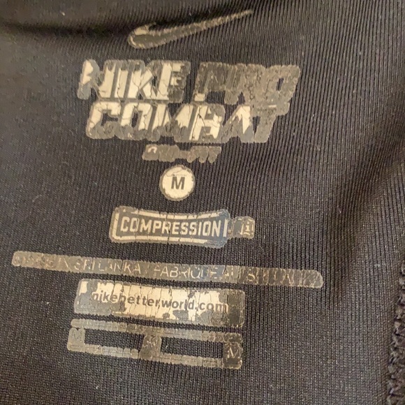 NIKE PRO COMBAT SPORT BRA COMPRESSION BLACK SZ M ((shows cracked logo)) - Picture 4 of 5